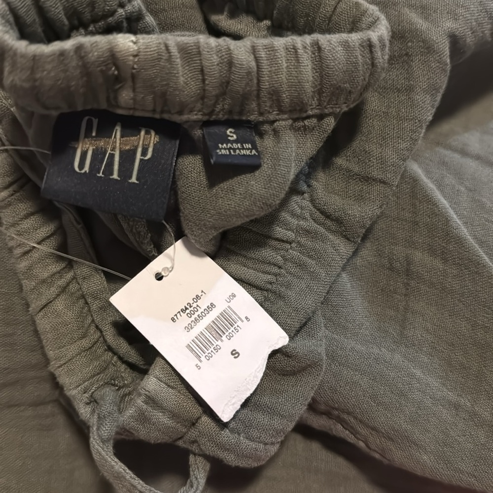 NWT! GAP Gauze Easy Split-Hem Pants - Size Small 🖤 877642 - Picture 9 of 9